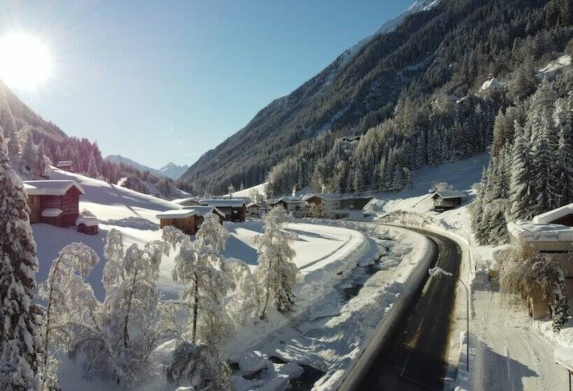 Номер Стандарт, Höllroah