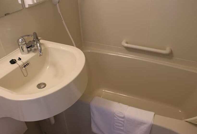 Номер Deluxe, Toyoko Inn Shin-osaka-eki Higashi-guchi
