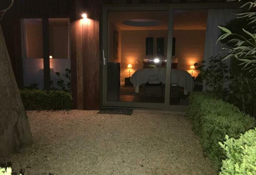 带花园景观的标准工作室, B&b De Tuinkamer