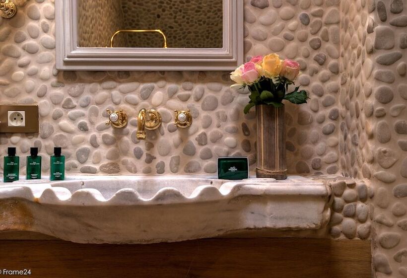 Полулюкс с Видом, Exclusive Suites The Secret Garden
