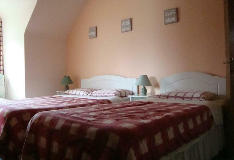 اتاق استاندارد سه نفره, Hy Breasal B&b