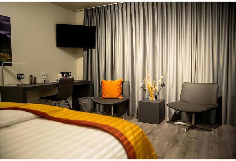 חדר דחוקס עם מיטת קינג, Abalona Hotel & Apartments