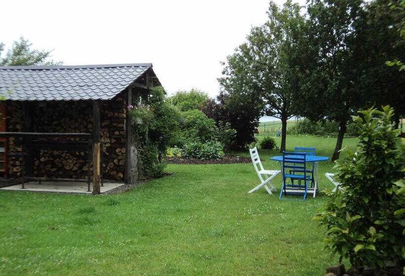 Номер Стандарт Трехместный, B&b La Niouche