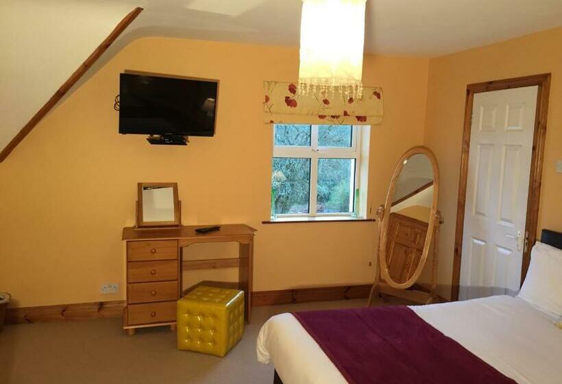 Семейный Номер, 2 Mile Lodge
