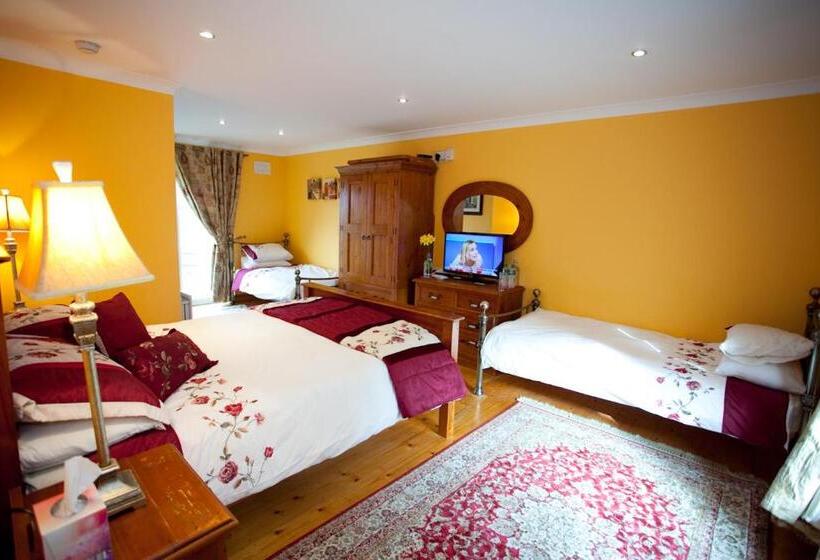 اتاق استاندارد سه نفره, Evergreen Bed & Breakfast