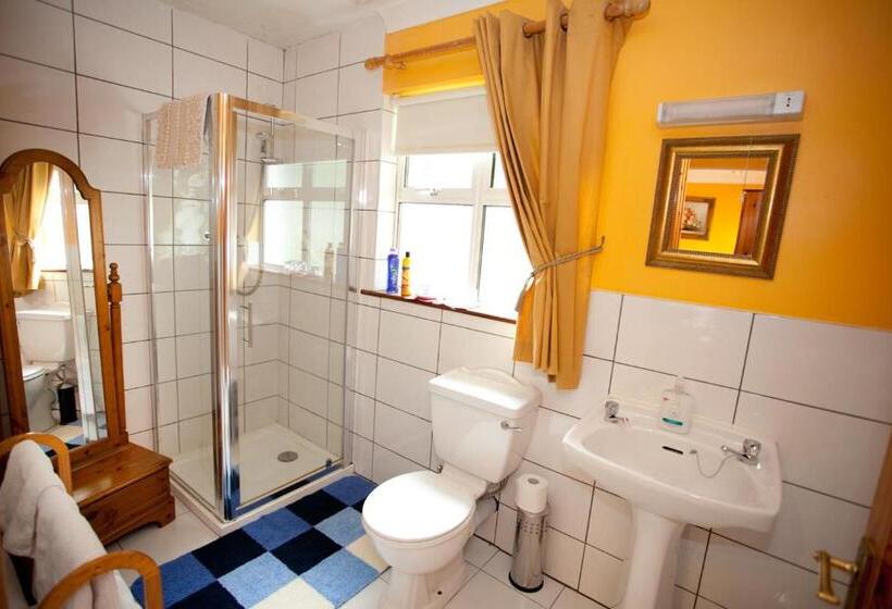 Chambre Familiale, Evergreen Bed & Breakfast