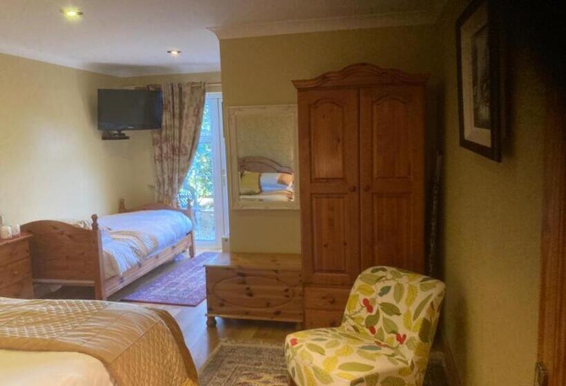 اتاق استاندارد, Evergreen Bed & Breakfast