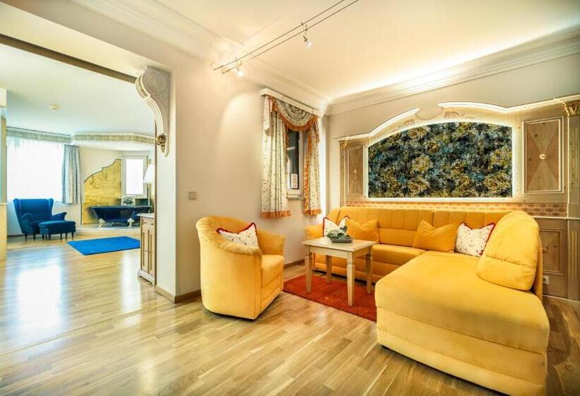Люкс 2 Спальни, Schlosshotel Lacknerhof