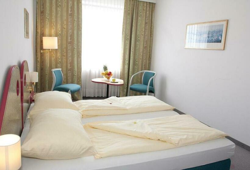 ファミリールーム, Seminarhotel Göttlesbrunn