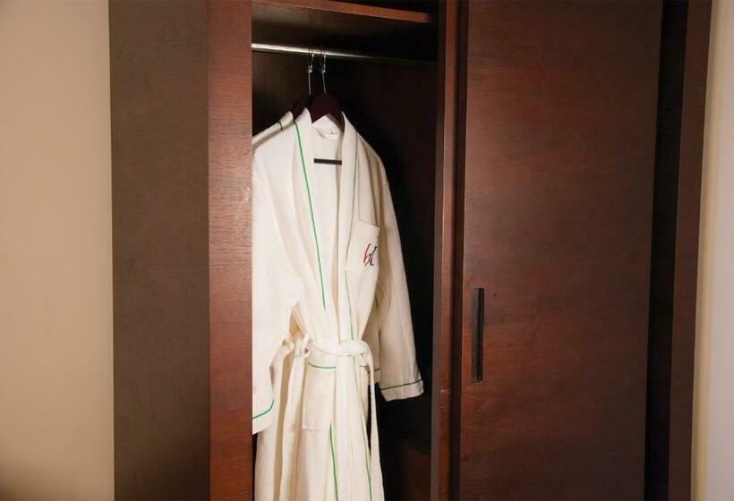 سوییت اجرایی, Herdmanston Lodge