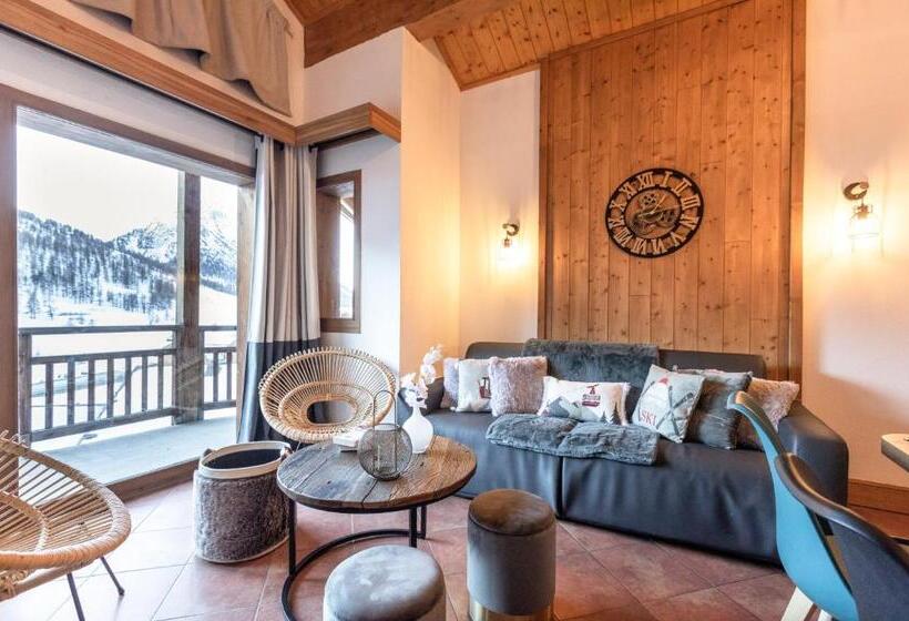 3 Bedroom Premium Apartment, Residence Club Mmv Le Hameau Des Airelles