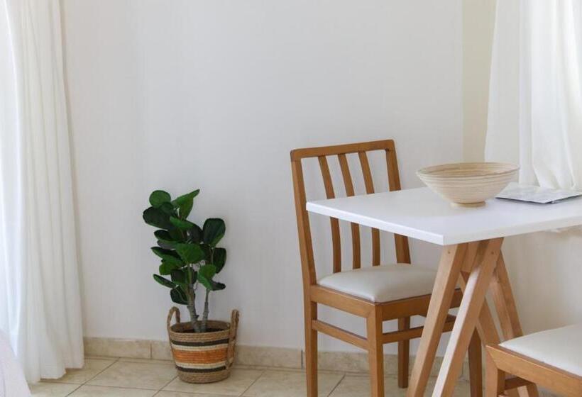 Апартаменты 1 Спальня с Балконом, Koukounari Apartments