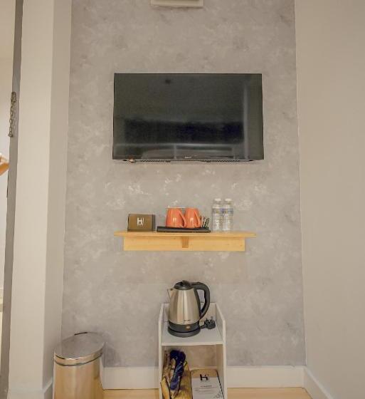 اتاق سوپریور سه تخته, Double H Boutique