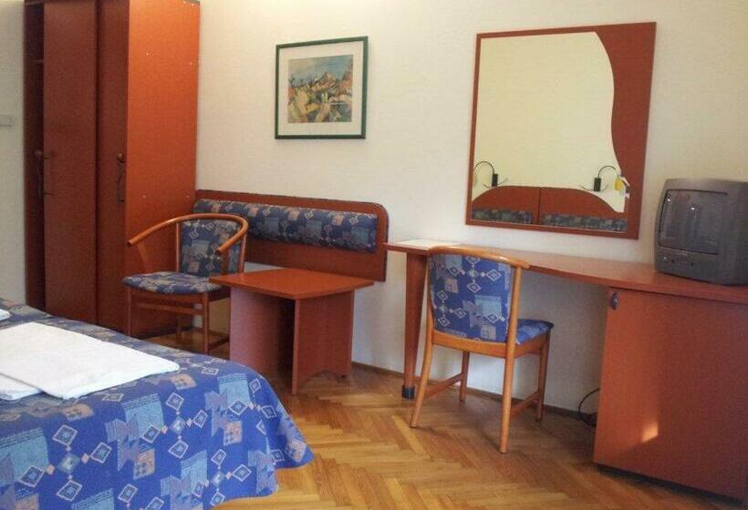 Номер Стандарт, Fenyves Wellness Hotel Békéscsaba