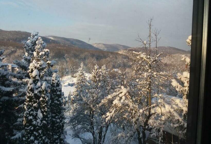 Четырехместный Номер Стандарт, Lillafüred Kapuja