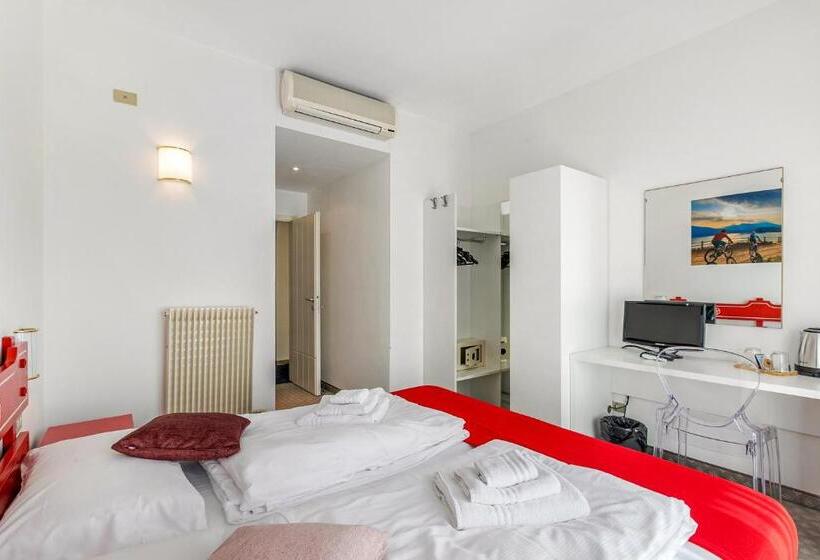 Quarto Estandar com Sacada, Bike & Wind Hotel Villa Maria   Happy Rentals