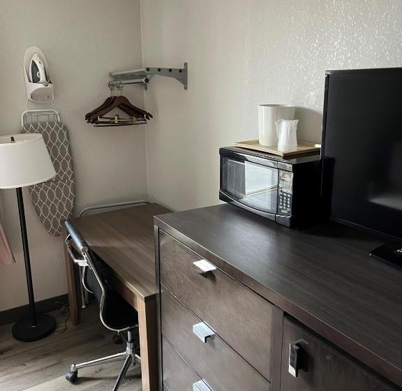 Номер Стандарт, Red Carpet Inn