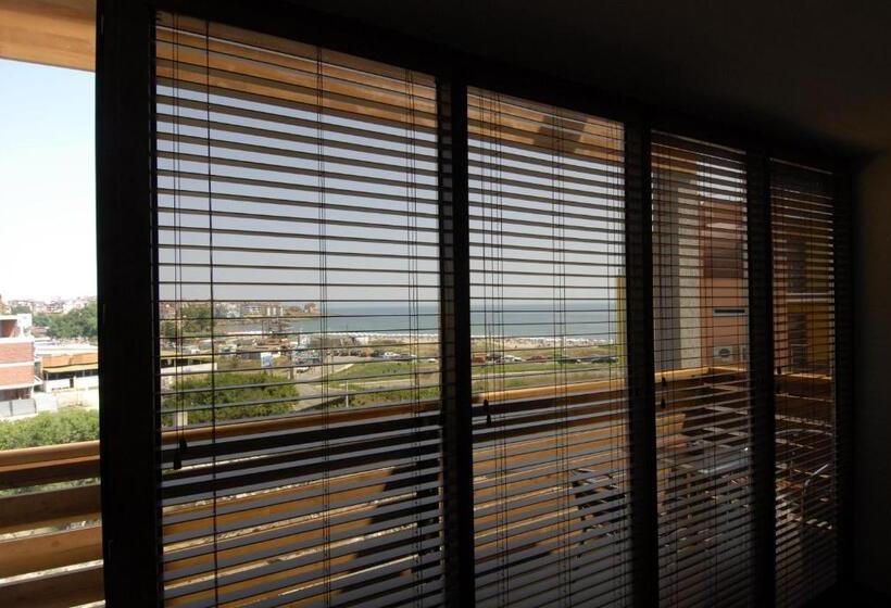 Estúdio Standart Vista Mar com Varanda, Design Hotel Logatero