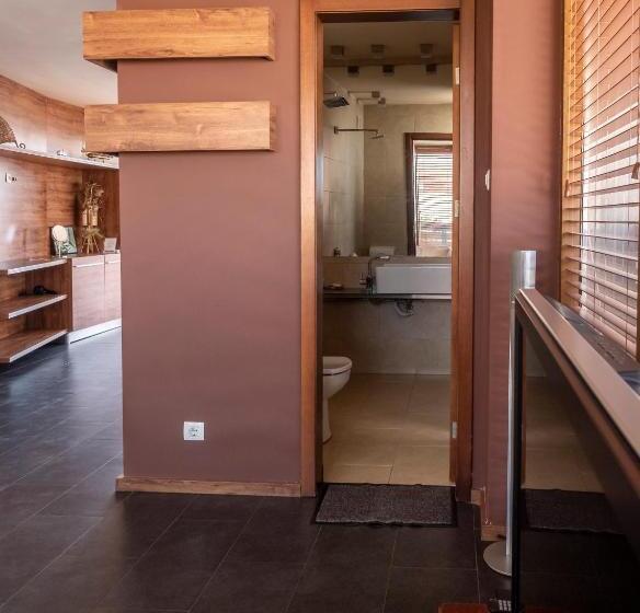 Apartamento Ático 1 Quarto, Design Hotel Logatero
