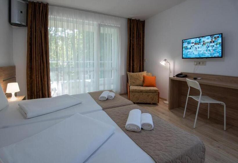Quarto Familiar, Ariana