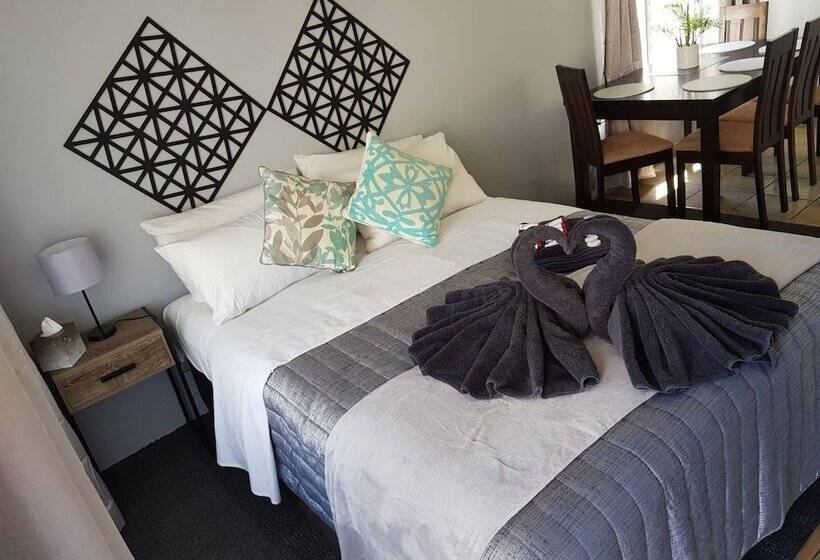 패밀리 룸, Limassol Motel