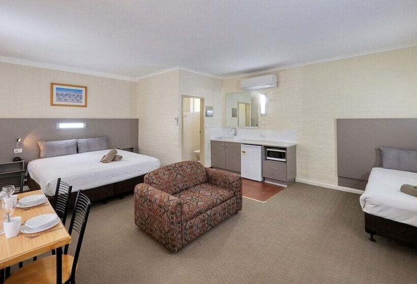 스탠다드 룸, Bishops Lodge Narrandera