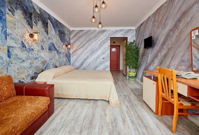 Номер Стандарт с Балконом, Petar And Pavel Hotel & Relax Center