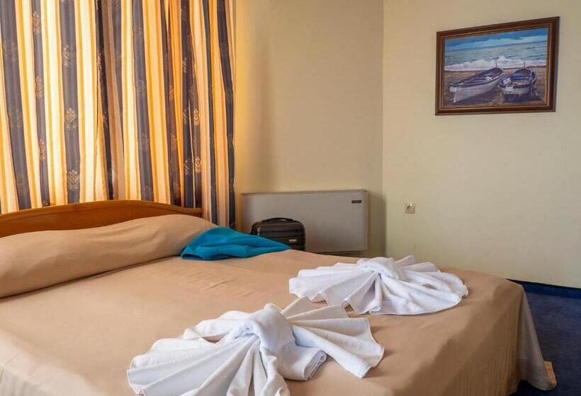 آپارتمان 2 خوابه با بالکن, Petar And Pavel Hotel & Relax Center