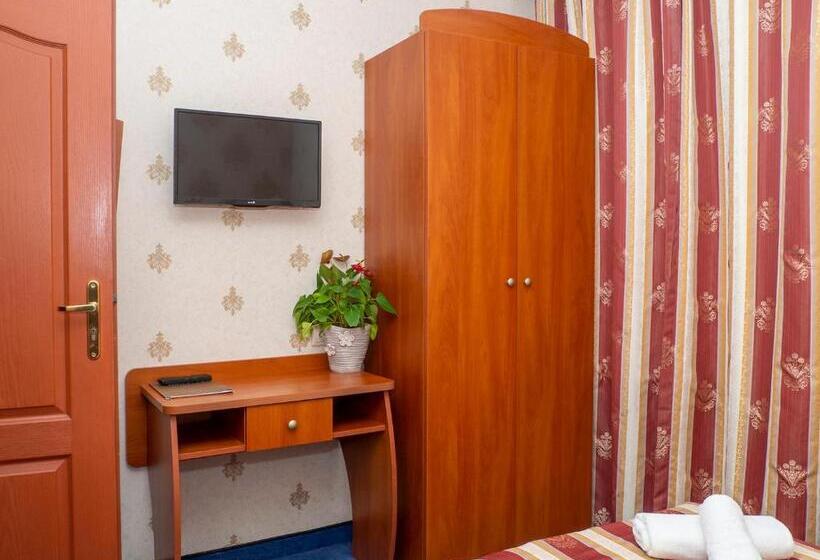 Апартаменты 1 Спальня с Балконом, Petar And Pavel Hotel & Relax Center