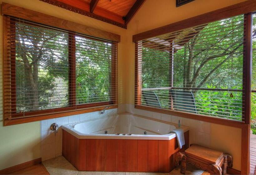 בית, חדר שינה 1, Maleny Tropical Retreat