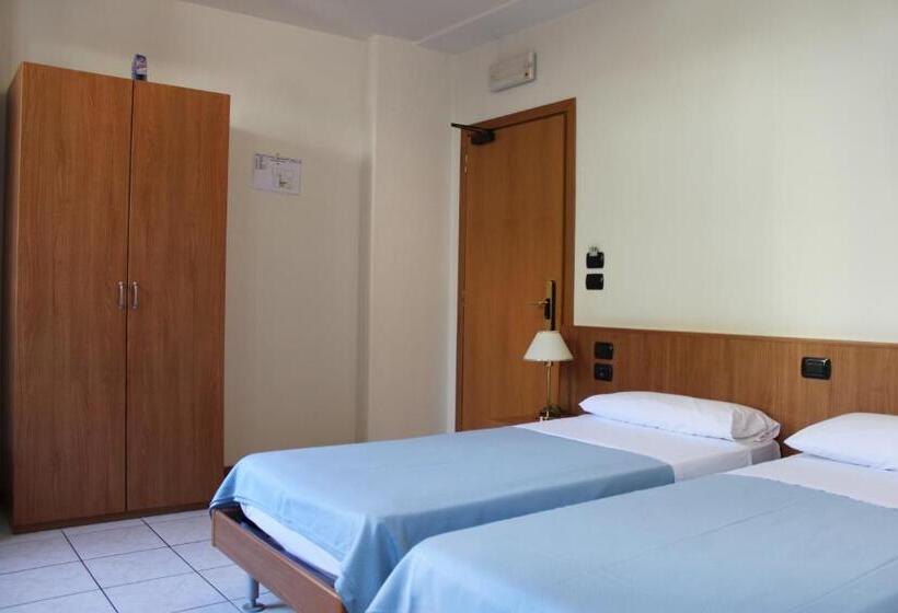 اتاق استاندارد, Albergo Hofer