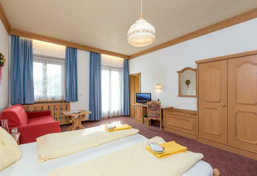 Номер Стандарт с Балконом, Landhotel Tharerwirt