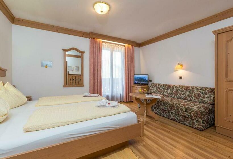 Номер Стандарт с Балконом, Landhotel Tharerwirt