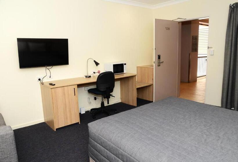 استودیوی استاندارد, Lismore Bounty Workers Club Motel