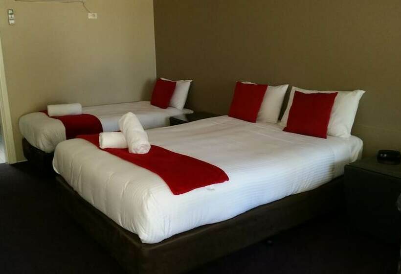 家庭间, Moruya Motel