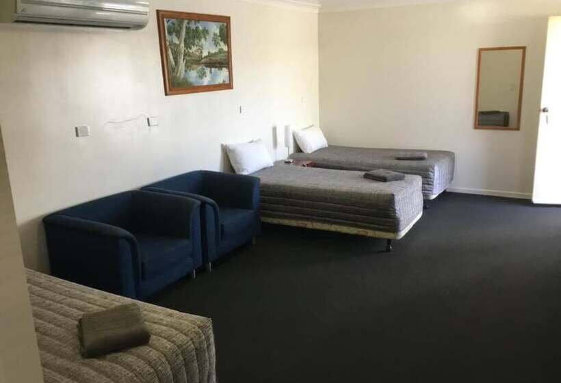 Семейный Номер, Charleville Waltzing Matilda Motor Inn