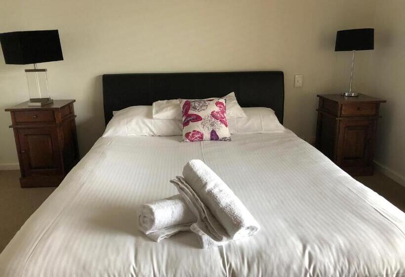 Люкс Deluxe 2 Спальни, Squid S Ink Motel