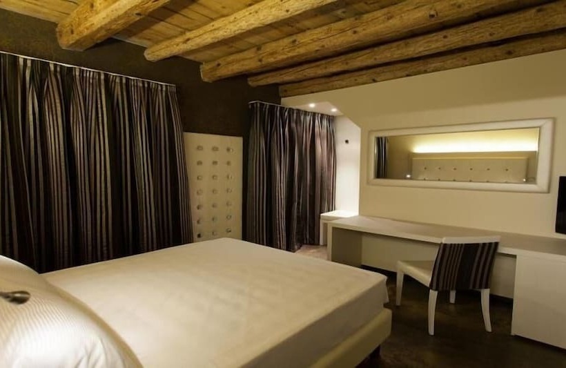 Номер Стандарт Трехместный, Villa Solaris Hotel & Residence