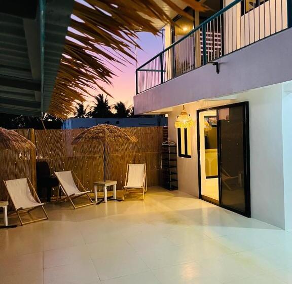 سوییت لوکس, Caleo Boracay Island Station 3