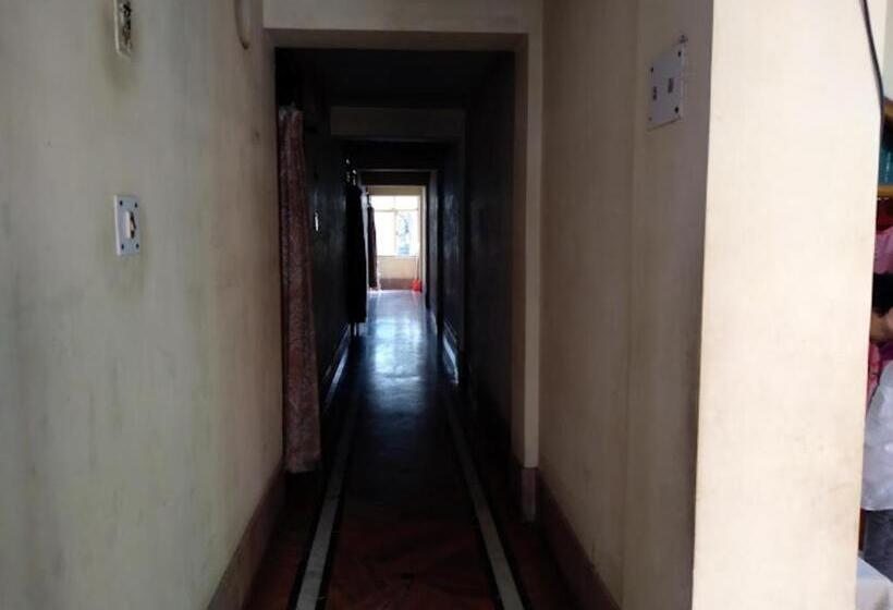 标准间, Golden Palace Lodge