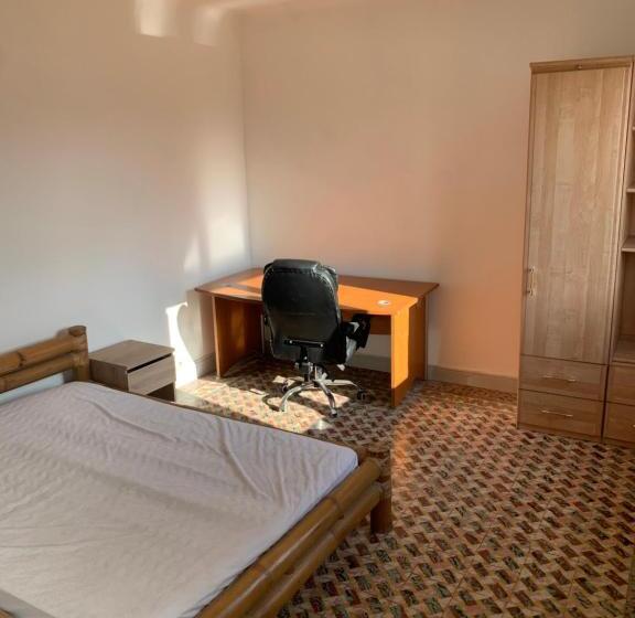 Номер Стандарт, Chambre Privée Dans Maison D Hotes 10 Minutes à Pied Gare & Centre