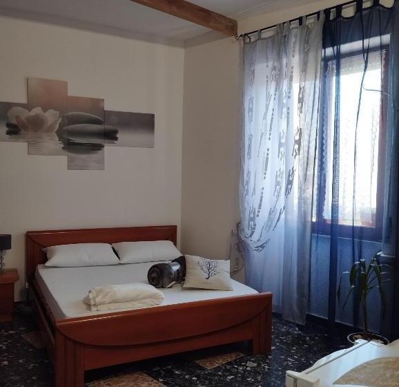 اتاق استاندارد, La Maddalena B&b Da Marco
