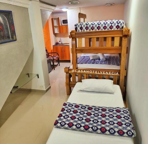 4인용 스탠다드 룸, Casa Hotel Venecia
