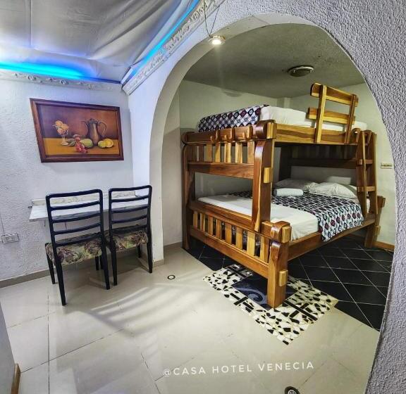클래식 4인 룸, Casa Hotel Venecia