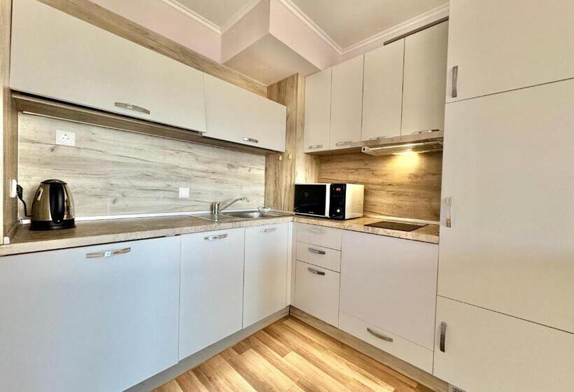 Апартаменты 1 Спальня Вид на Море, Sunshine Apartment