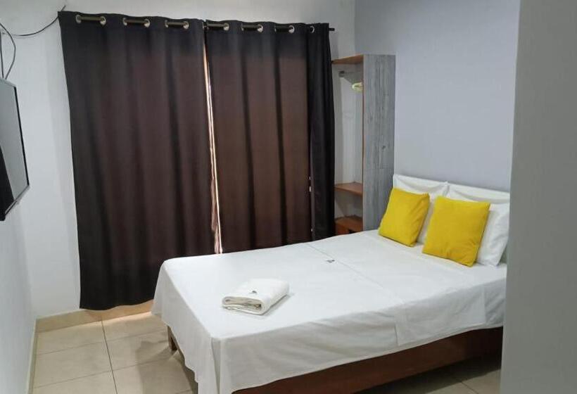 Quarto Estandar, Rentvistaverde