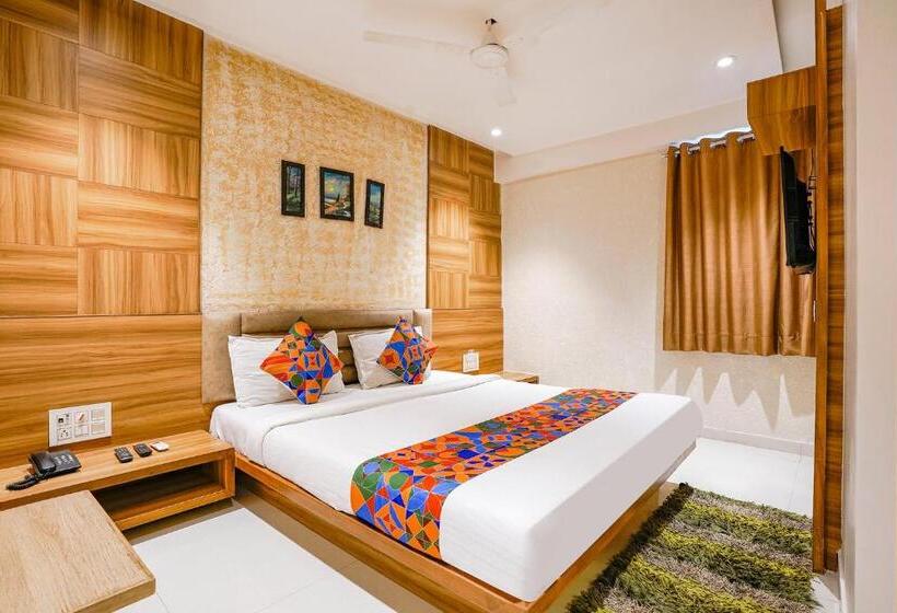 Номер Deluxe, Fabhotel Kingsway