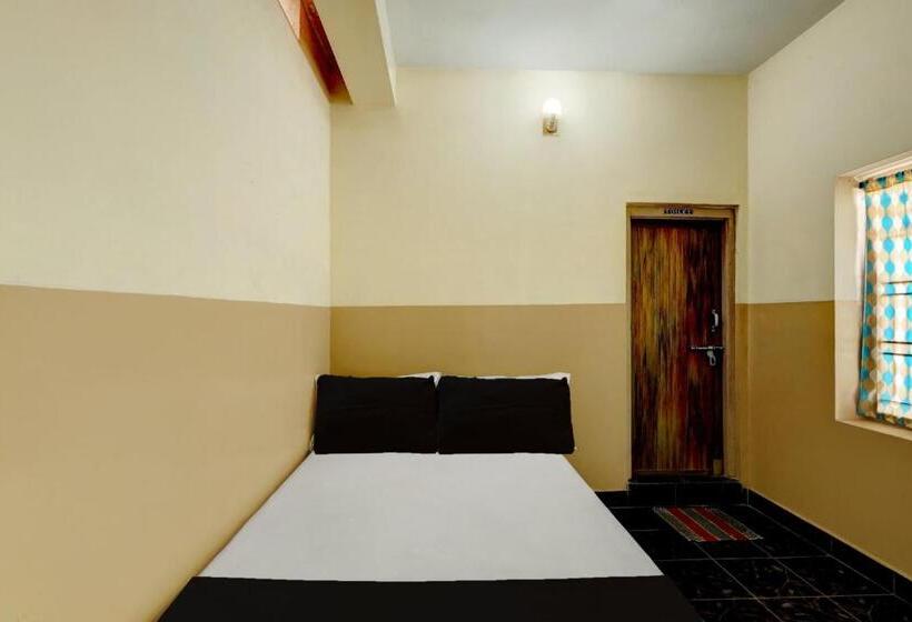 Трехместный Номер Классика, Spot On Ss Residency