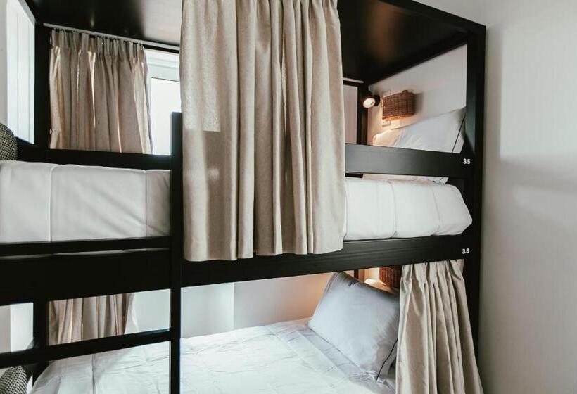 패밀리 룸, Aires Hostel
