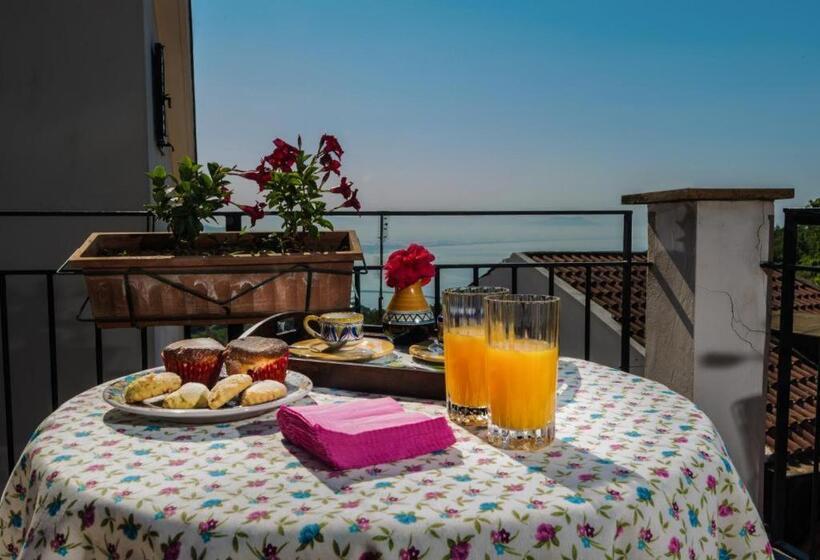 Triple Room Sea View, B&b Rosaria Sea View